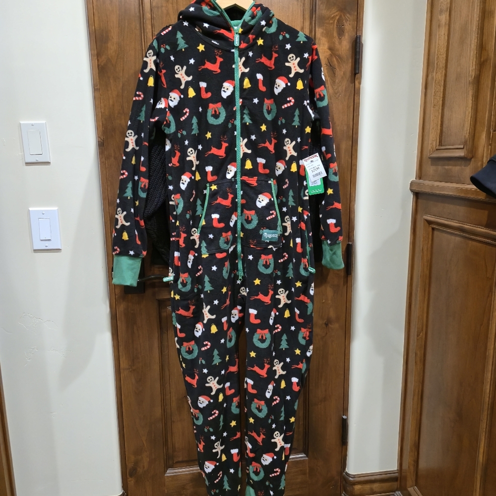 TIPSY ELVES ONSIE